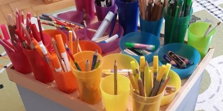 mobile DIY Bastelbox für Stifte und Papier – #IKEAhack